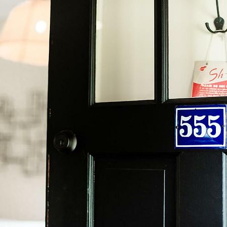 Studio 555 Granville Eksteriør billede